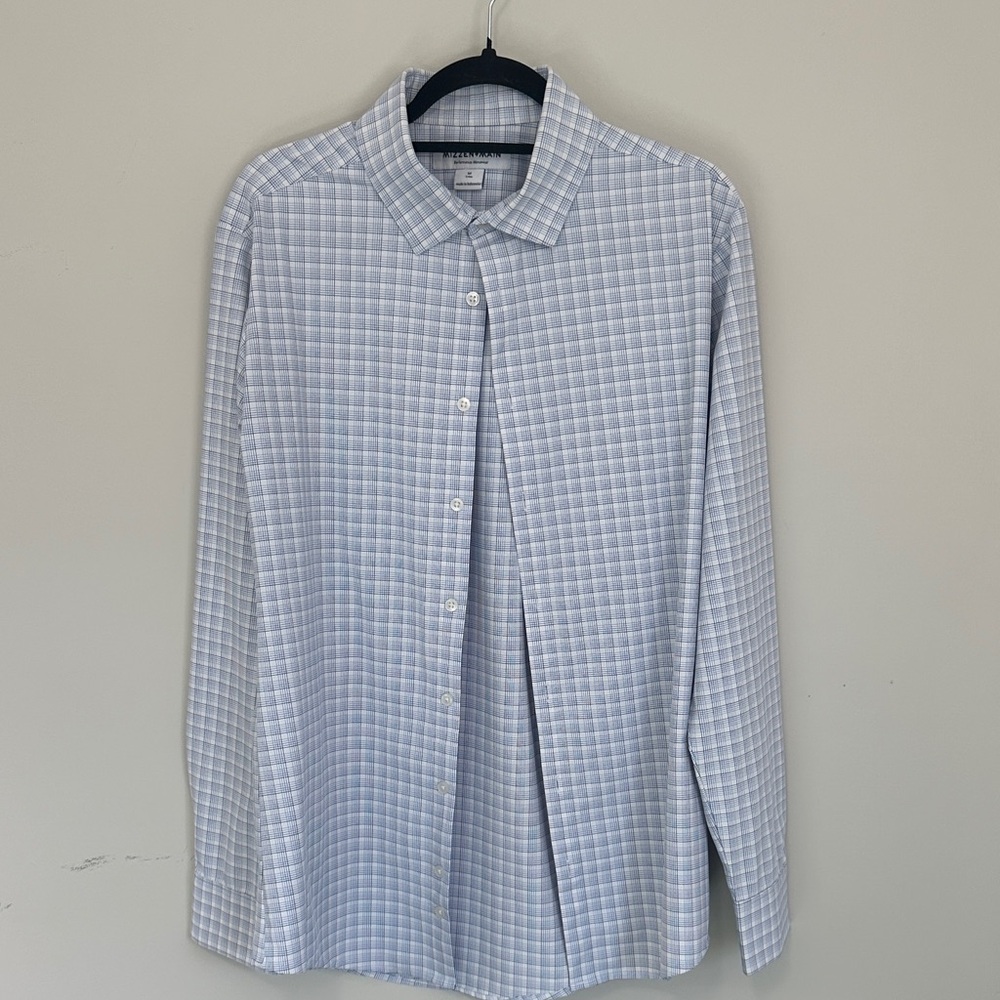 Men's Mizzen & Main Blue Checkered Performance Buttoned Shirt